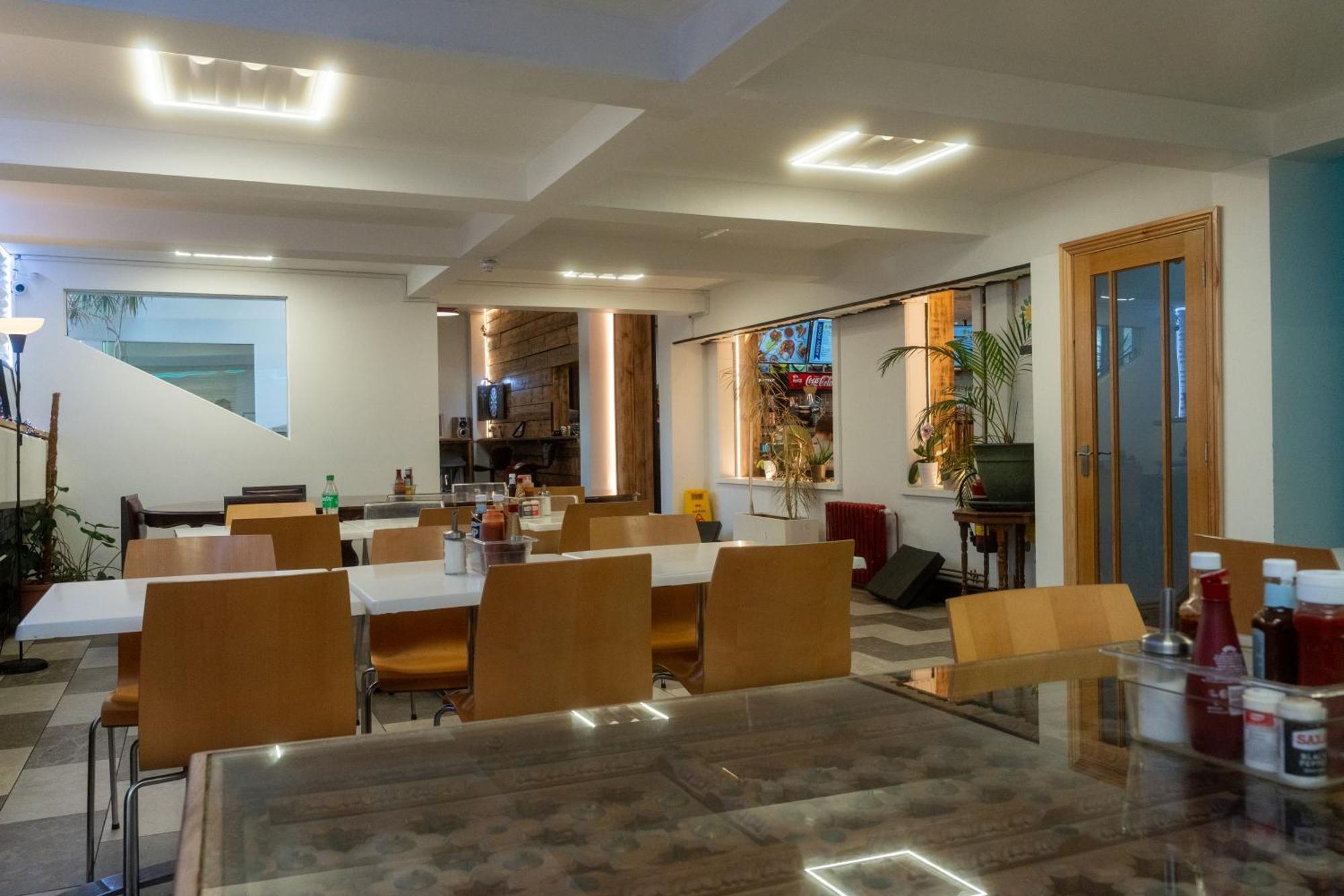 Abbey Point Hotel Wembley Ngoại thất bức ảnh