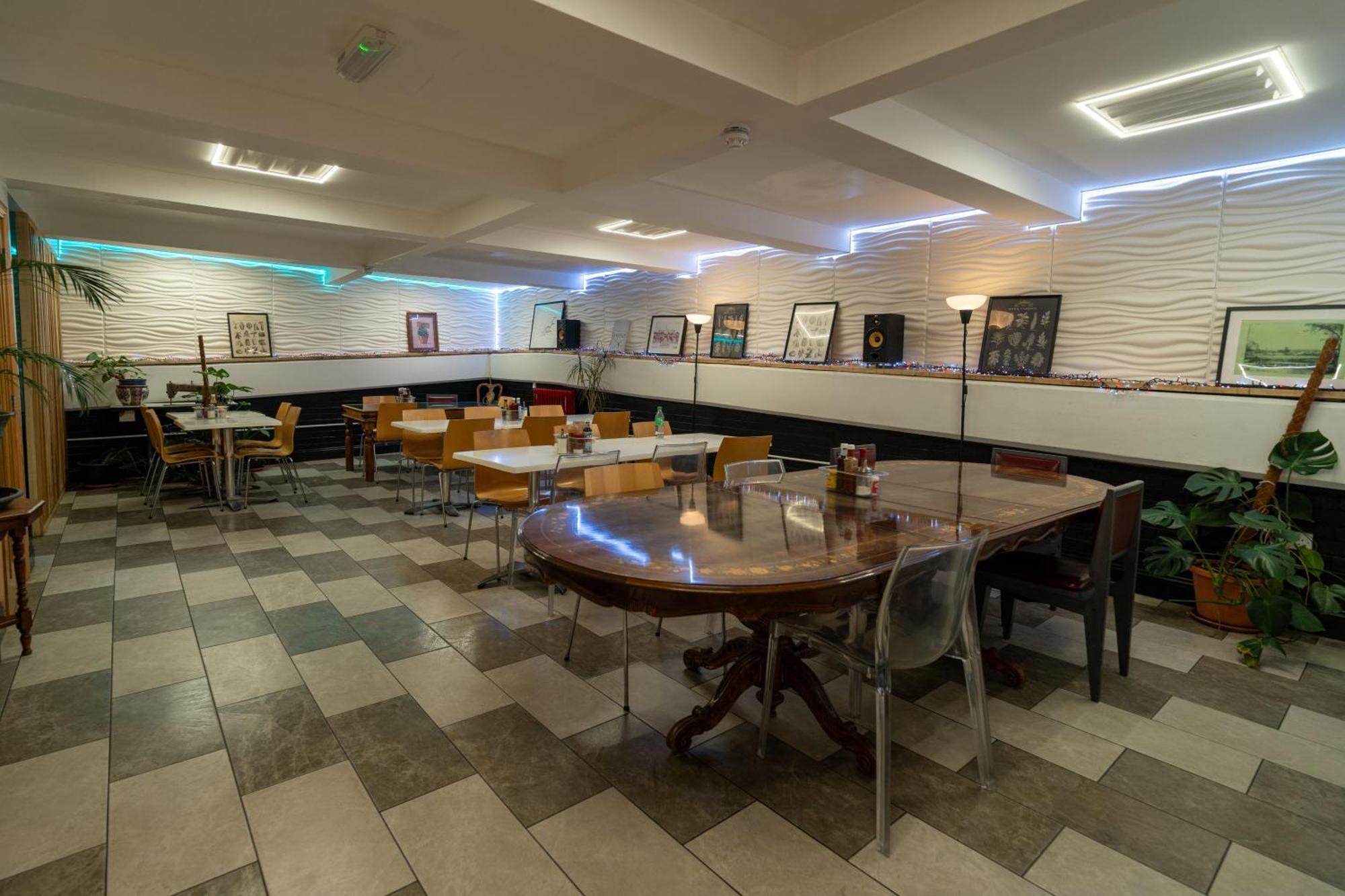 Abbey Point Hotel Wembley Ngoại thất bức ảnh