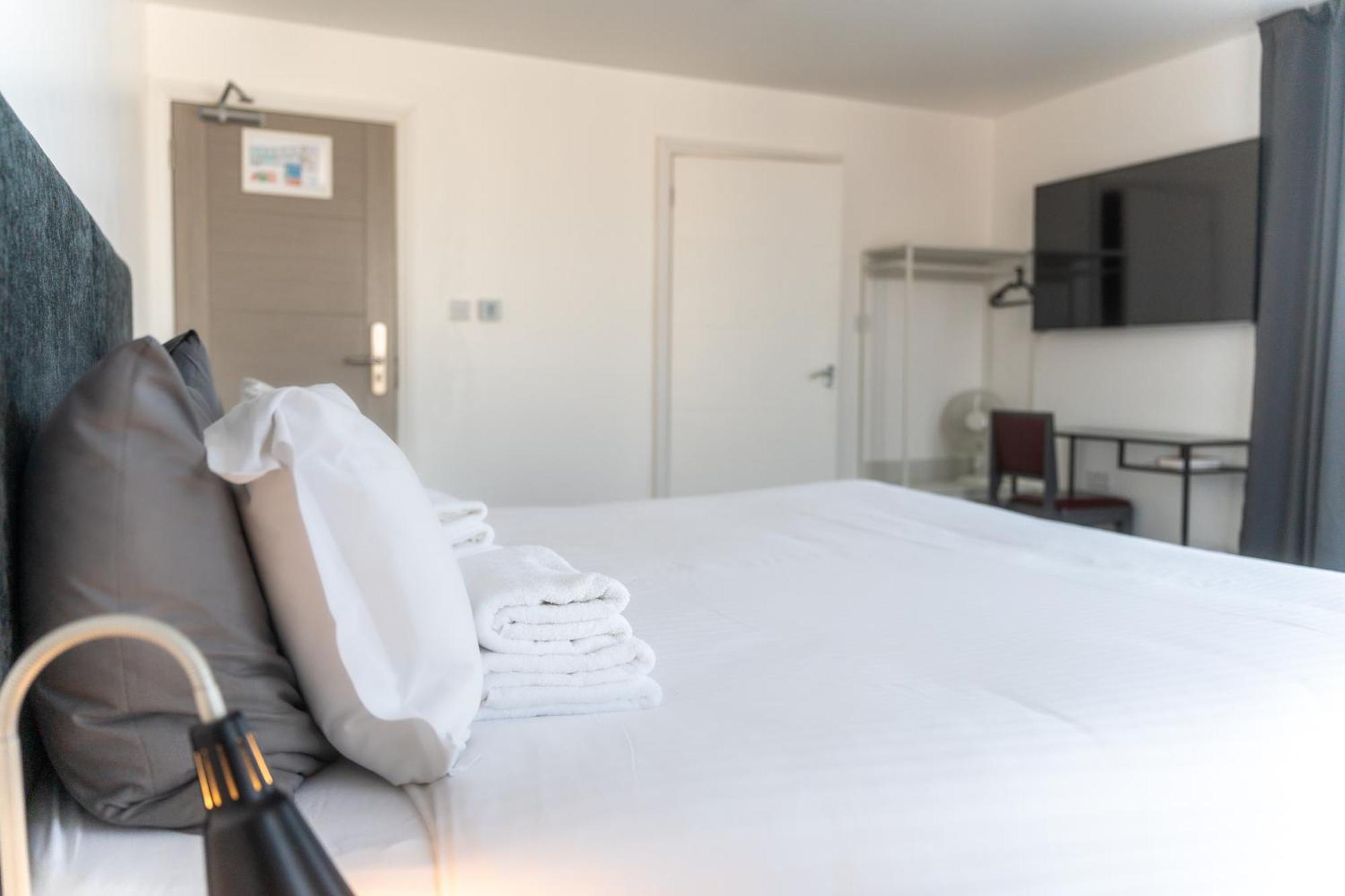 Abbey Point Hotel Wembley Ngoại thất bức ảnh