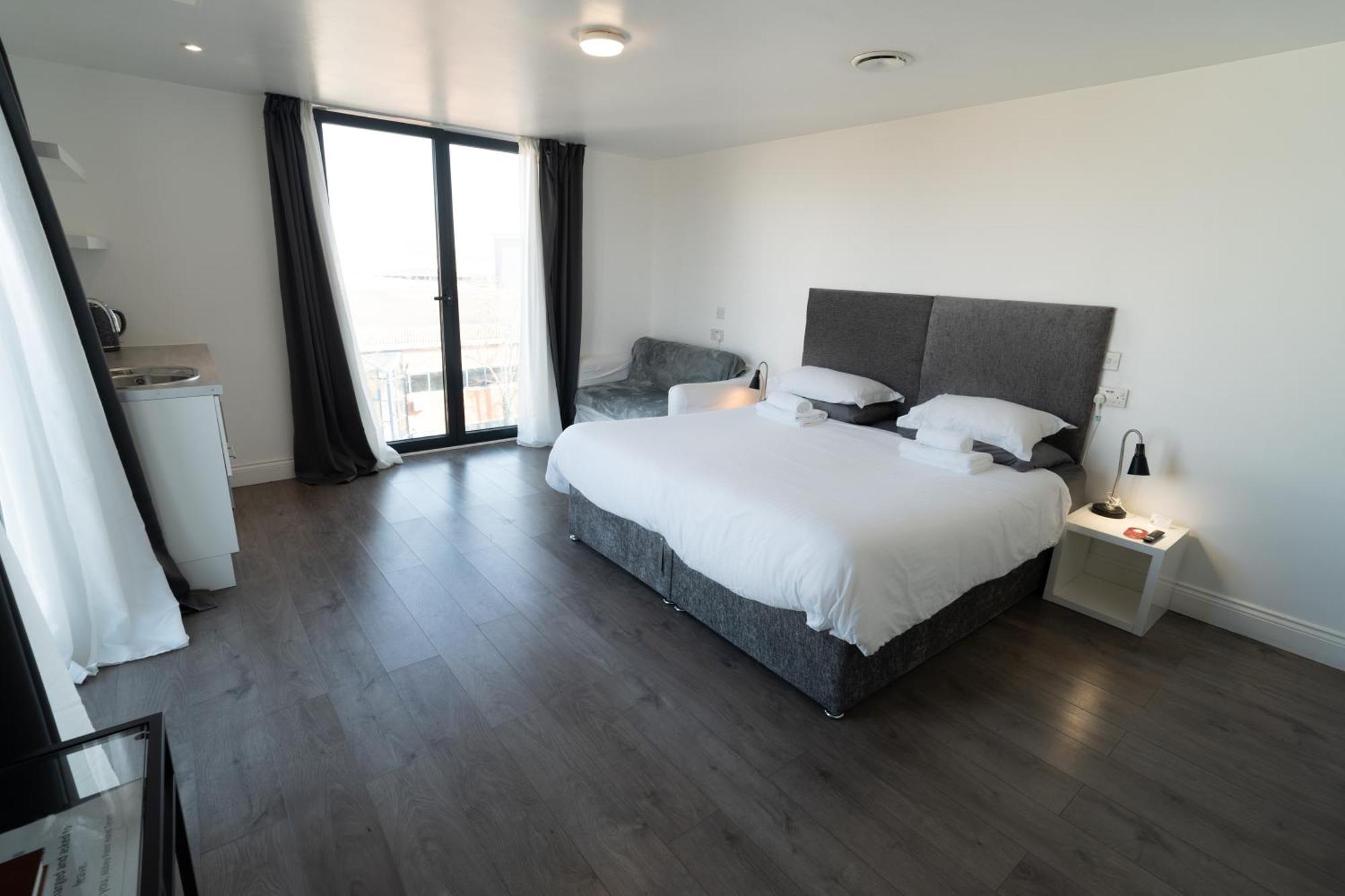 Abbey Point Hotel Wembley Ngoại thất bức ảnh